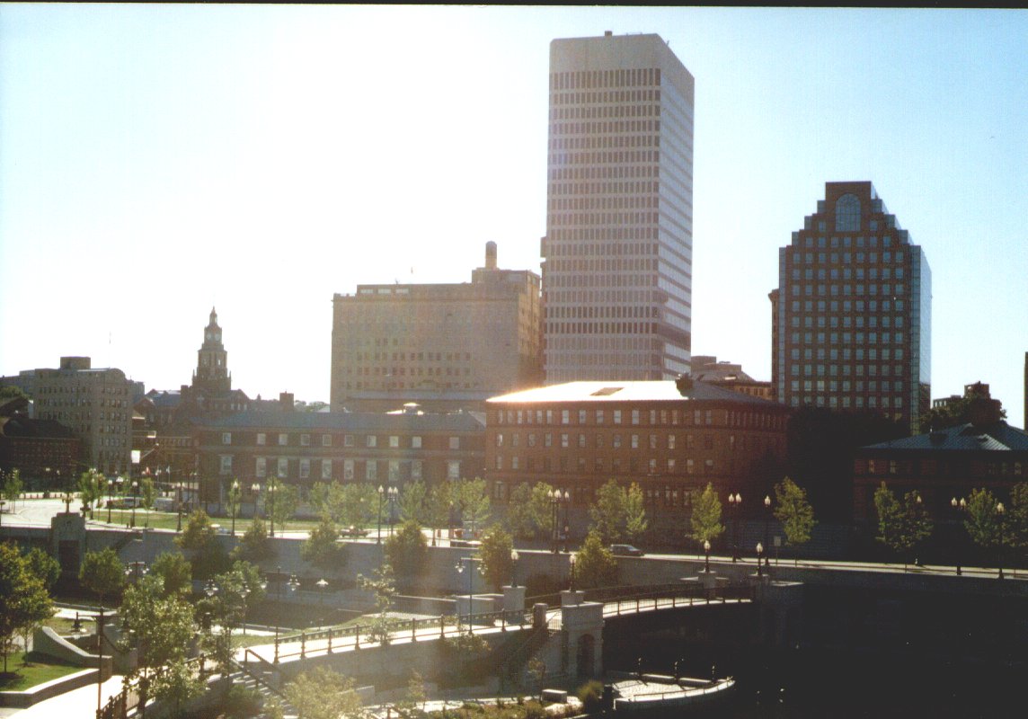 skyline.jpg (134456 bytes)